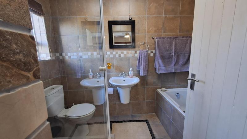 6 Bedroom Property for Sale in Stilbaai Wes Western Cape